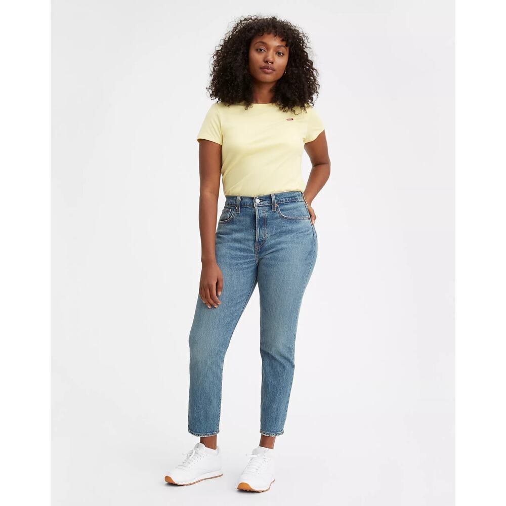 Levis Premium Wedgie Icon Fit Ankle womens jean Size 28 Cheeky High Rise Tapered